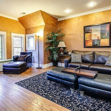 Historic And Unique Brownstone In Gold Coast - Downtown - 3 Daire Chicago Dış mekan fotoğraf
