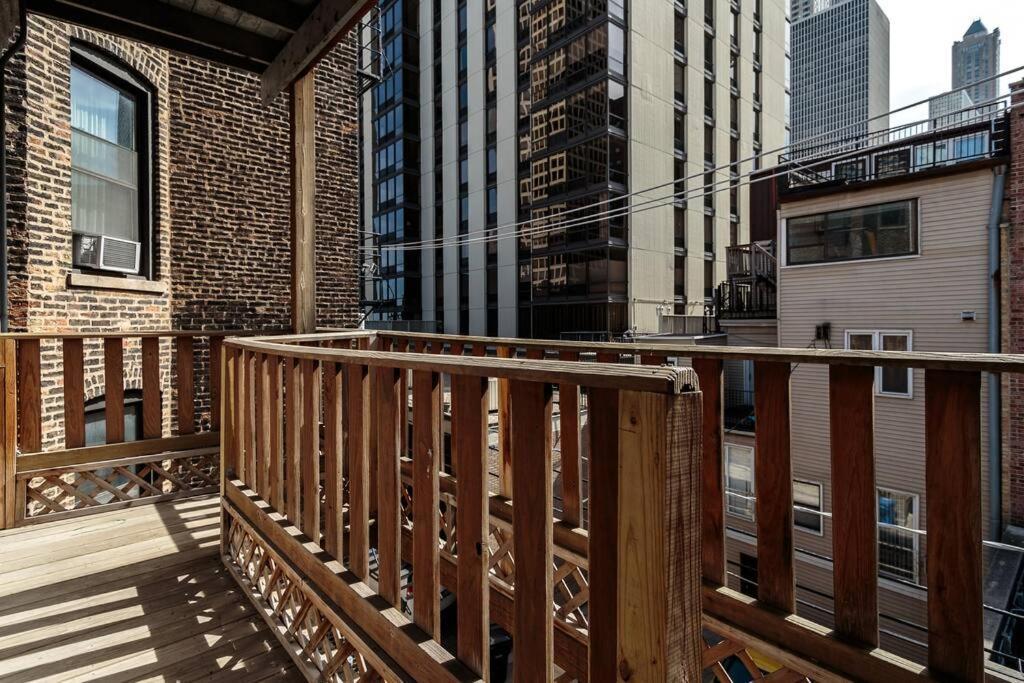 Historic And Unique Brownstone In Gold Coast - Downtown - 3 Daire Chicago Dış mekan fotoğraf